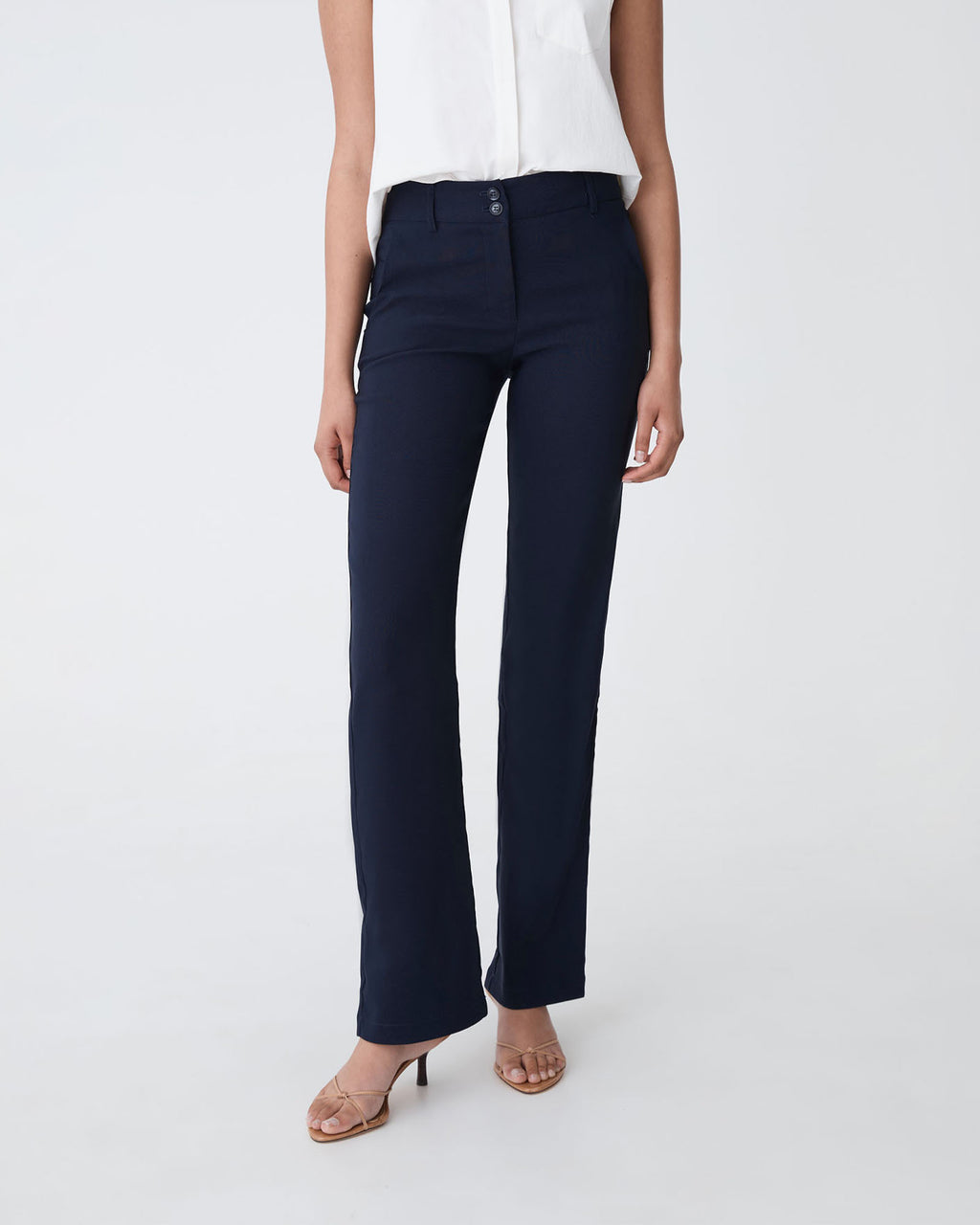 Annalee Classic Pants in navy — close-up view