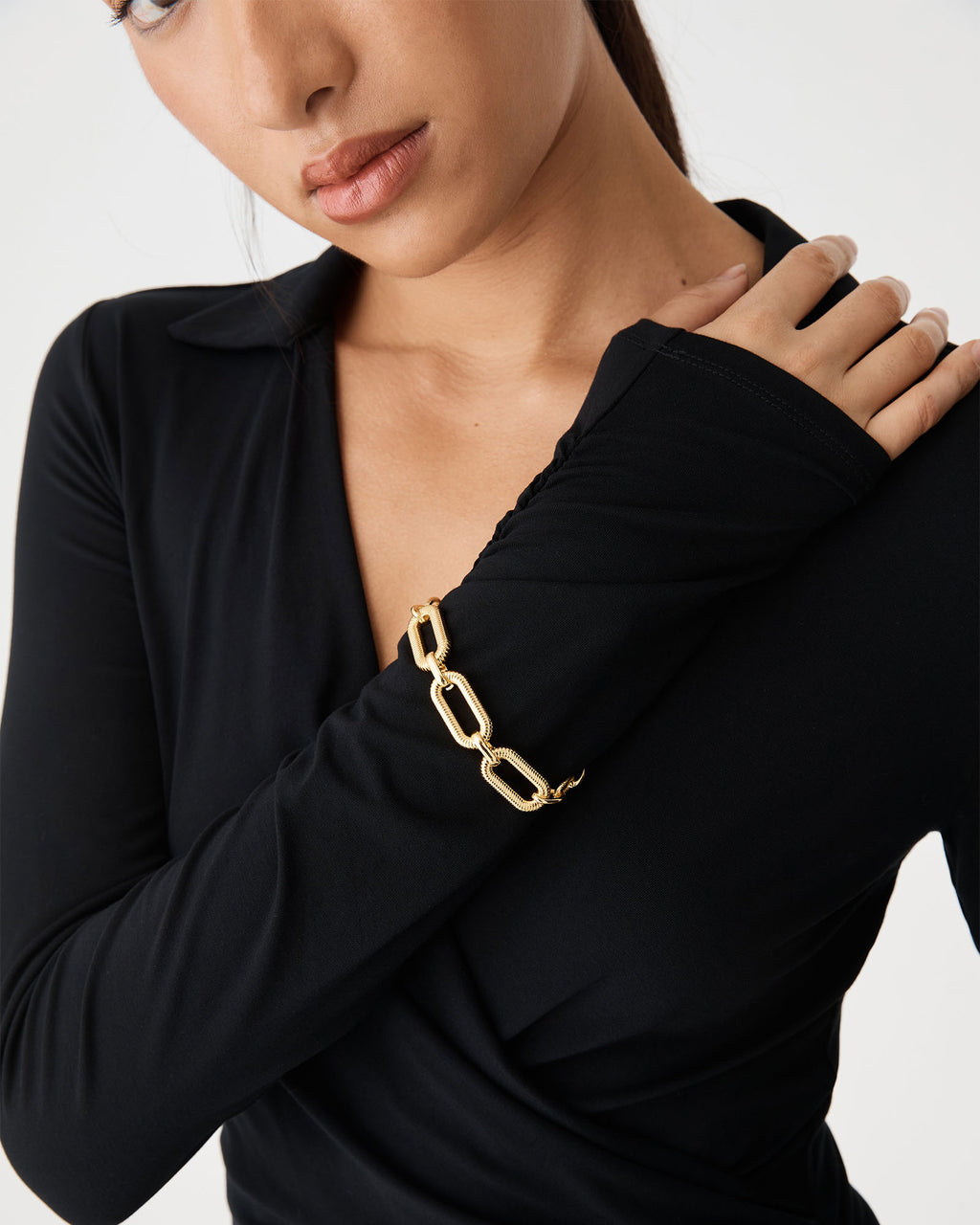 Leona Chunky Bracelet in gold — fabric detail