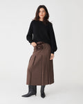Havanna Pocket Belt in brown — full-length view